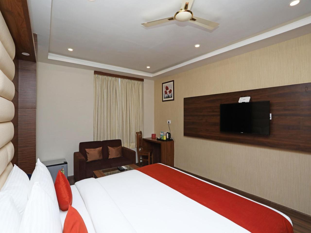 Oyo 16835 Stayotel Kolkata Airport ภายนอก รูปภาพ