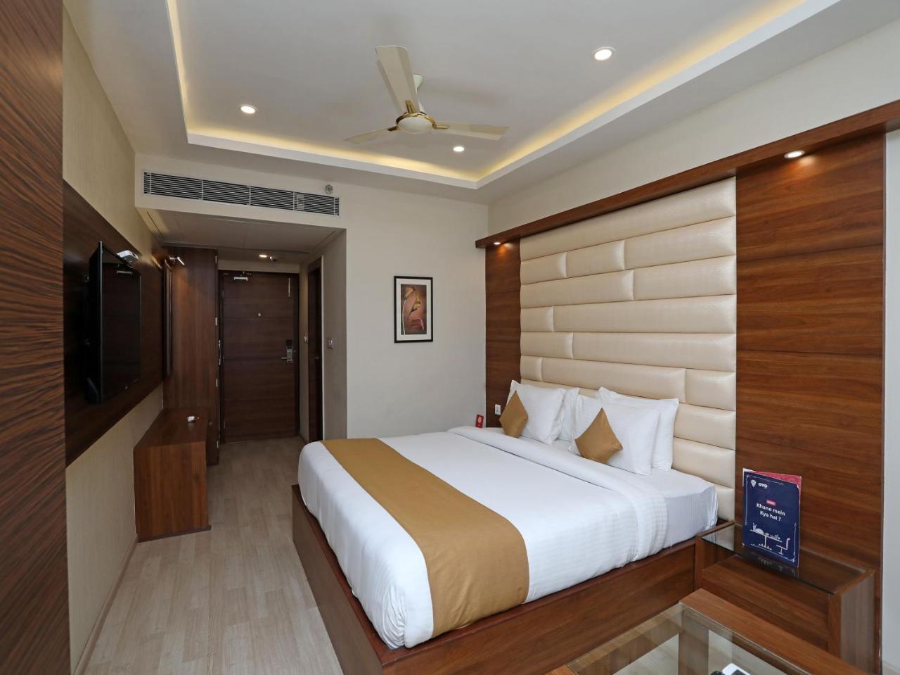 Oyo 16835 Stayotel Kolkata Airport ภายนอก รูปภาพ